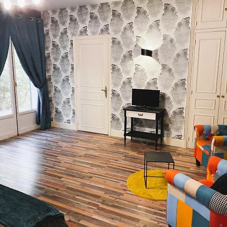 Les Genebruyeres - L'Histoire D'Un Reve Bed and Breakfast Aubigny-sur-Nère Εξωτερικό φωτογραφία