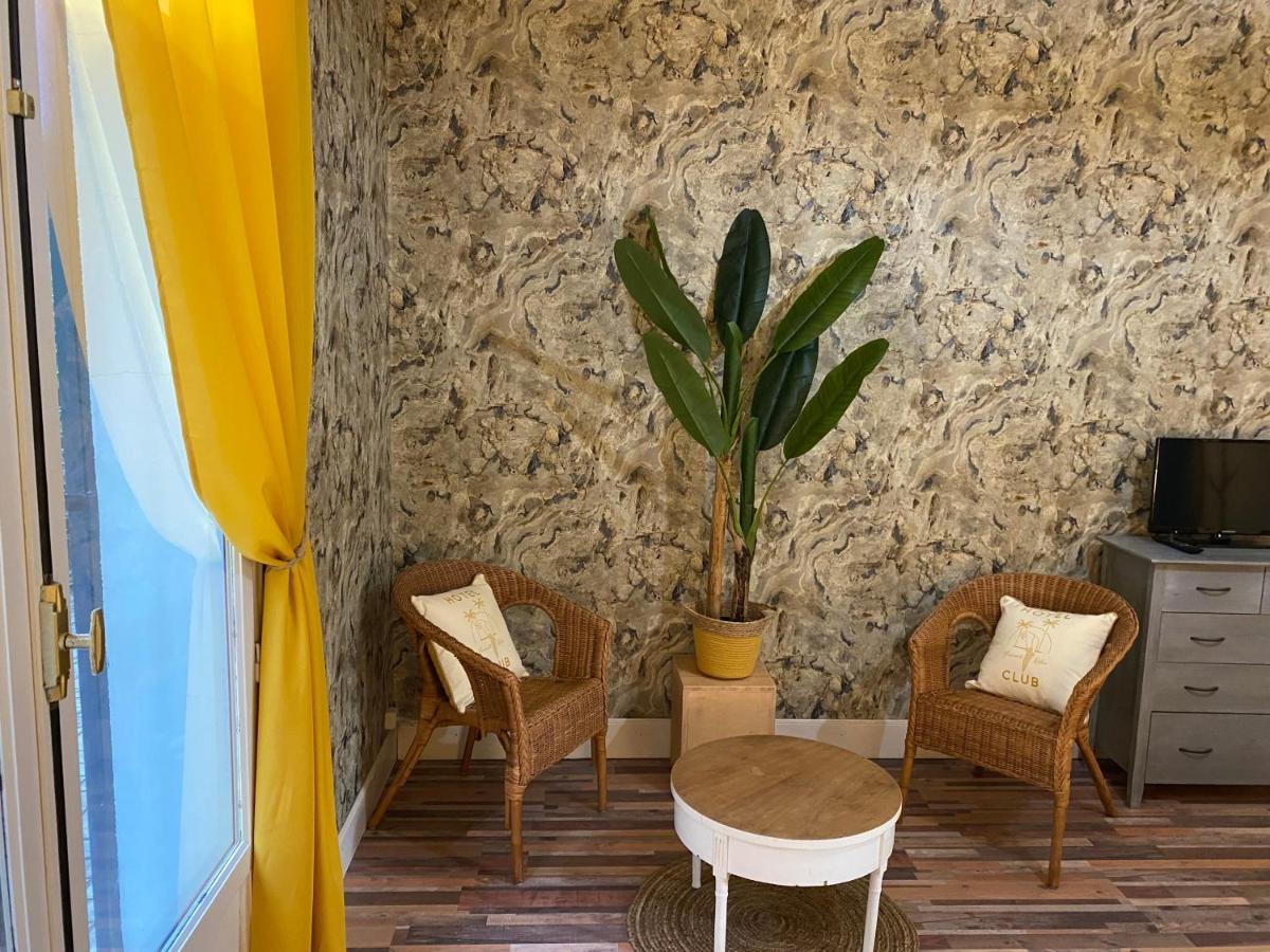 Les Genebruyeres - L'Histoire D'Un Reve Bed and Breakfast Aubigny-sur-Nère Εξωτερικό φωτογραφία